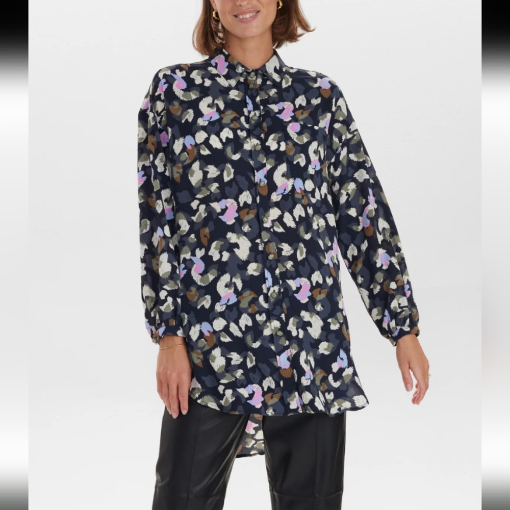 Numph Navy Floral Print Button-Down Shirt – Size 36